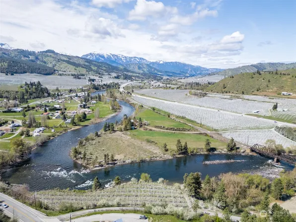 7448 Stine Hill Road, Cashmere, WA 98815