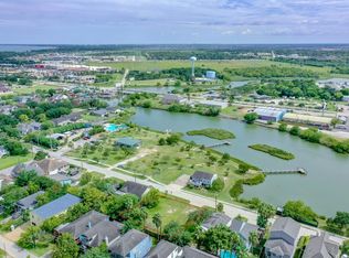 834 Birch Rd, Clear Lake Shores, TX 77565