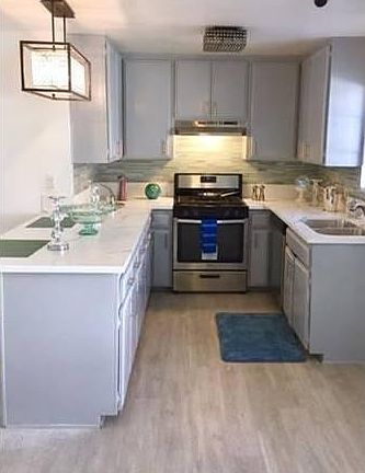 4th image of 624 W Alondra Blvd APT 16