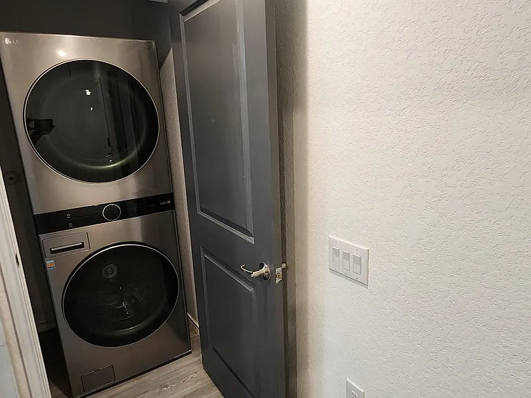 4538 Zoe Pass — Photo 18