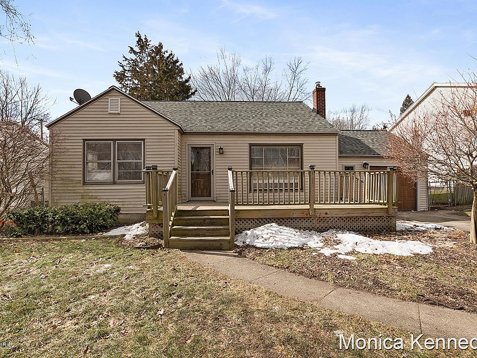 1st image of 519 Cloverdale Ave NW