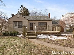 519 Cloverdale Ave NW, Grand Rapids, MI 49534