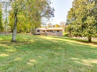 758 Franklin Goldmine Rd, Cumming, GA 30028