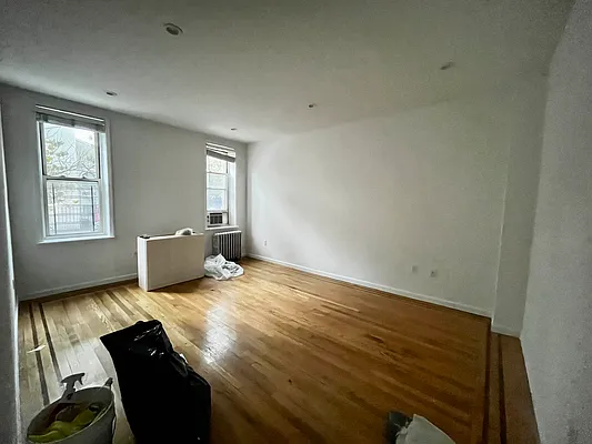 Rented by MySpaceNYC | media 8