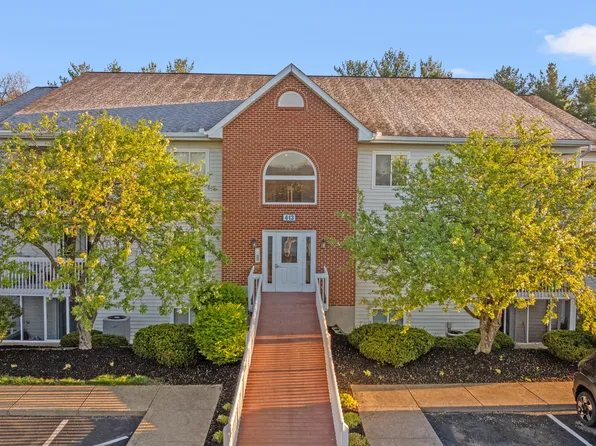 413 Poinsetta Ct APT 3, Florence, KY 41042