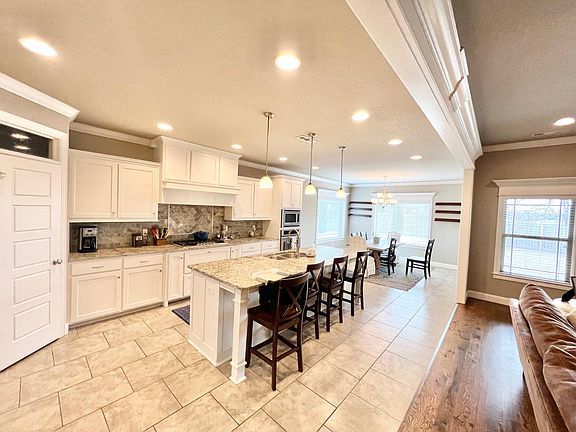 5th image of 6100 W Sommerset Ct