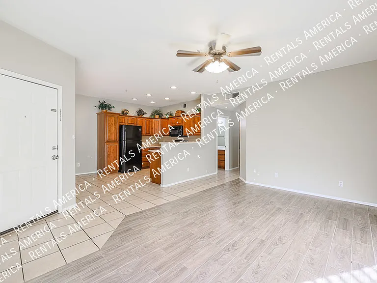 510 W University Dr #115 — Photo 4