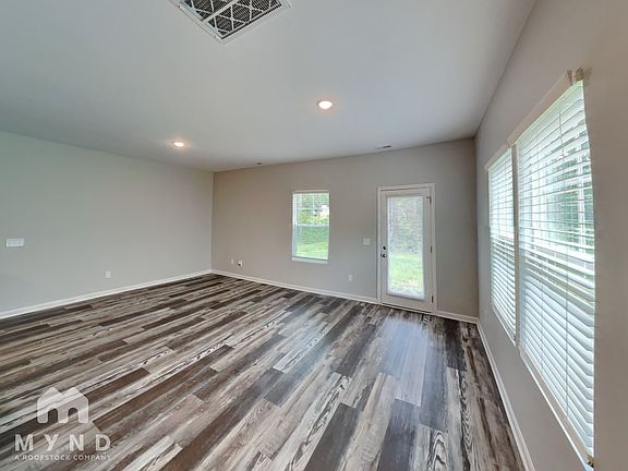 5th image of 482 Gray St #A
