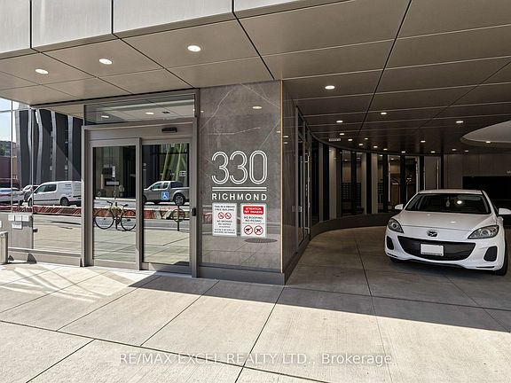 2nd image of 330 Richmond St W #1010