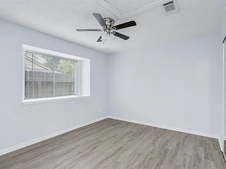 2527 Silver Trumpet Dr — Photo 16