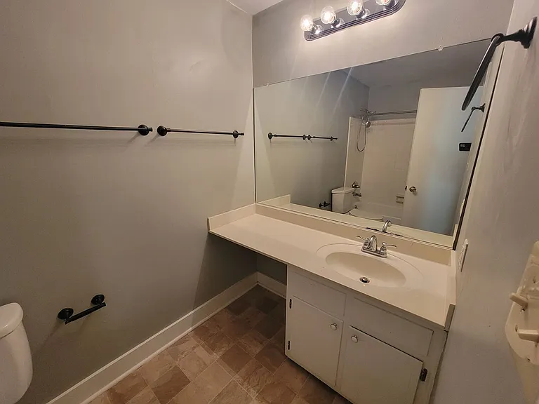 3528 Woodlake Rd — Photo 15