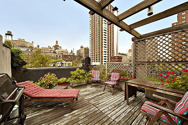 Rented by Compass | media 18