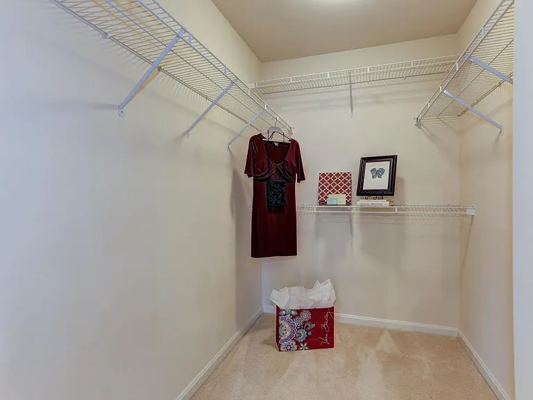 MASTER BR CLOSET