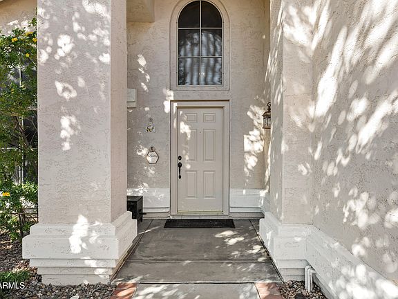 5th image of 1090 W RAVEN Drive