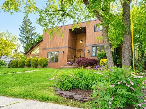 135 Ridge Rd, Nutley Twp., NJ 07110