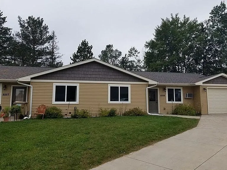 5557-5559 Cyndi Ct — Photo 21