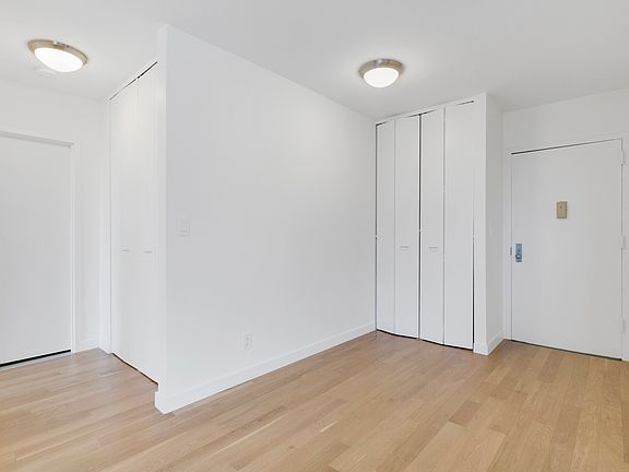 5th image of 247 W 87th St APT 10F