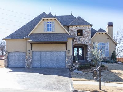 8010 S Guthrie Ct W, Tulsa, OK, 74132