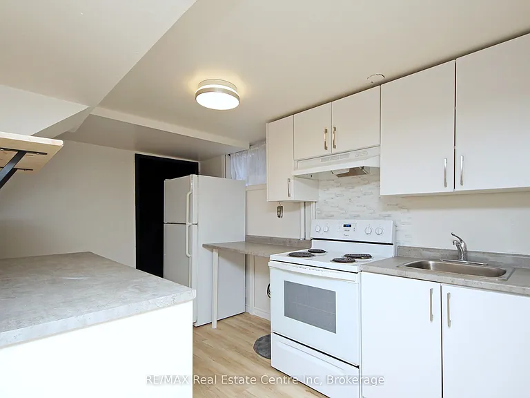 46 Talbot St #BASEMENT — Photo 6