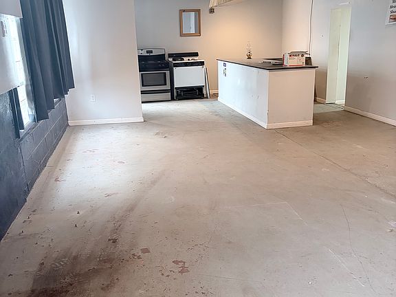 5th image of 723 2nd Ave #1