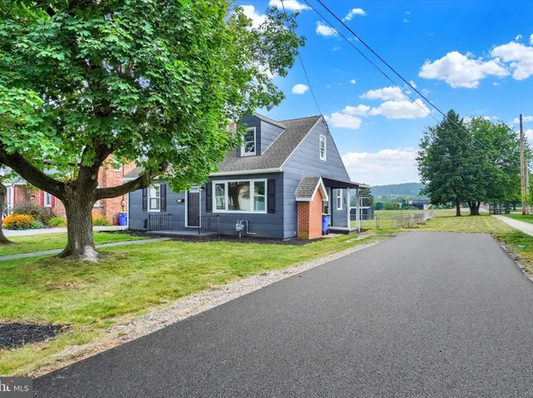 201 Maple St, Manchester, PA 17345