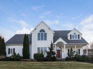 167 Fairway Xing, Glastonbury, CT 06033