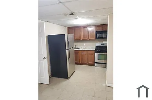 518 Jefferson St NW #B Photo 1
