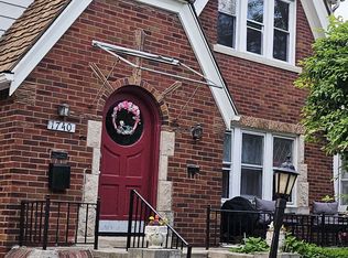 1740 Anita Ave #2, Grosse Pointe, MI 48236