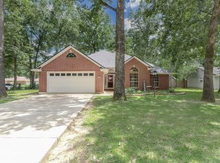 101 Deerwood Ln, Haughton, LA 71037