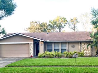 455 Lakeview Dr, Palm Harbor, FL 34683