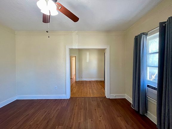 3rd image of 438 Fulton Ave #4