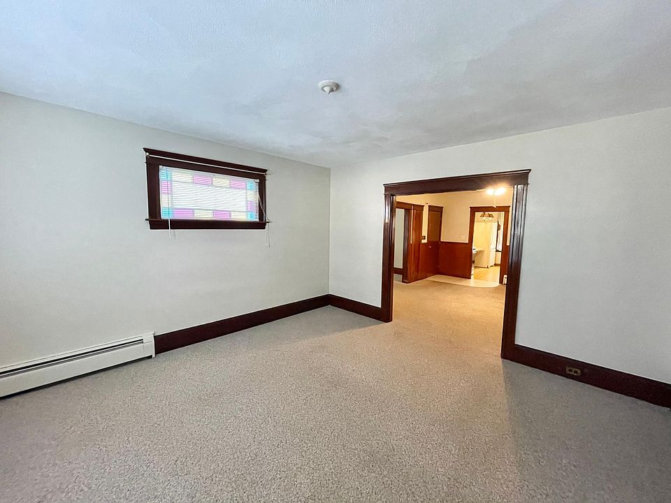 302 Burnside Ave Woonsocket, RI, 02895 Apartments for Rent Zillow