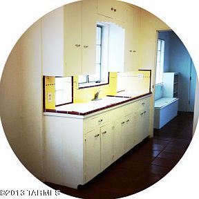 2nd image of 2709 E Hedrick Dr