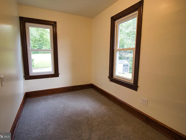 143 Green St — Photo 11