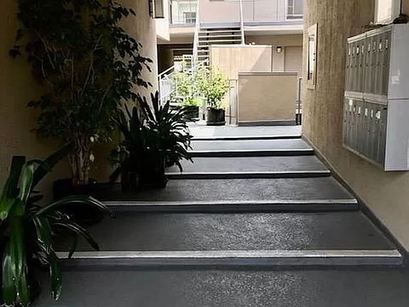 3rd image of 11830 Darlington Ave APT 15