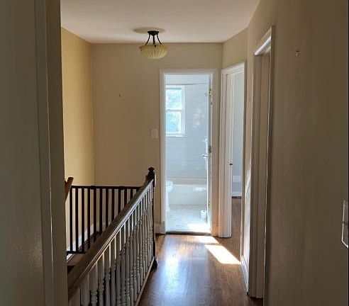 4th image of 413 E Mason Ave