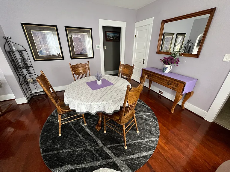1222 N Anderson St — Photo 4