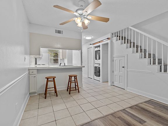 4th image of 1519 N Leverett Ave APT 18