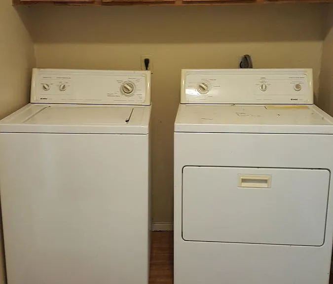 wash room no washer or dryer in unit.