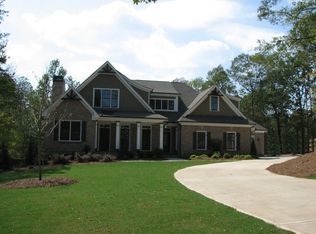 27 Cumberland Rd, Emerson, GA 30137