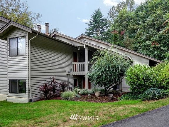 2nd image of 1347 Bellefield Park Lane #1347