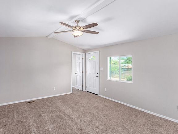 4th image of 1825 W Dandelion Ln
