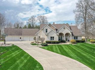 106 Westwood Dr, Tipton, IN 46072