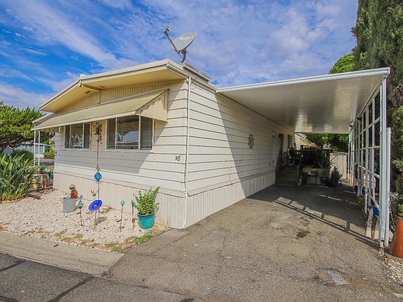 3rd image of 98 Lemon Tree Circle
