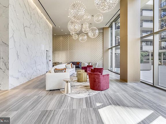 4th image of 4620 N Park Ave APT 104E