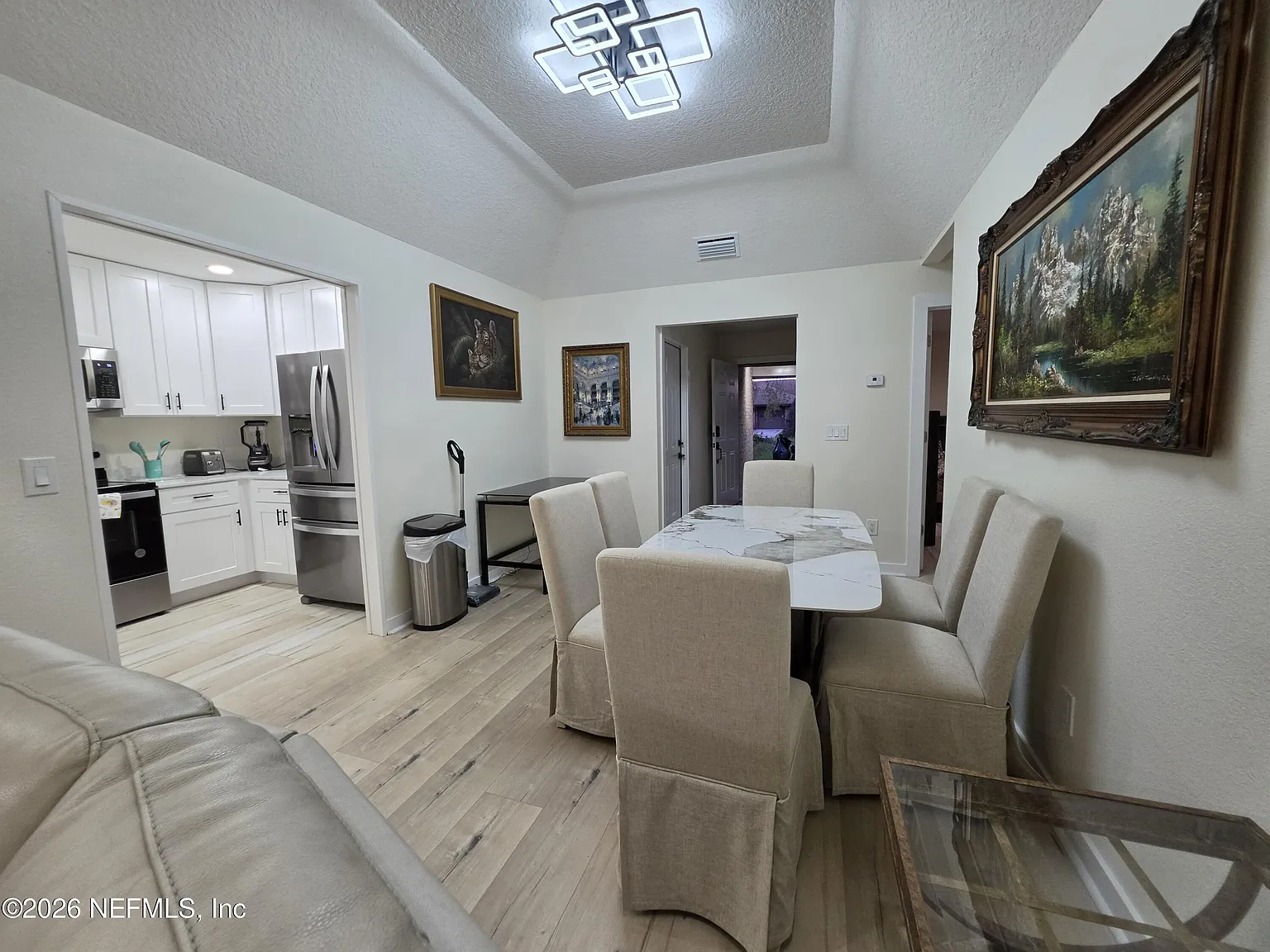 2 bed, 2.0 bath, 1242 sqft, $2,000 — Photo 4