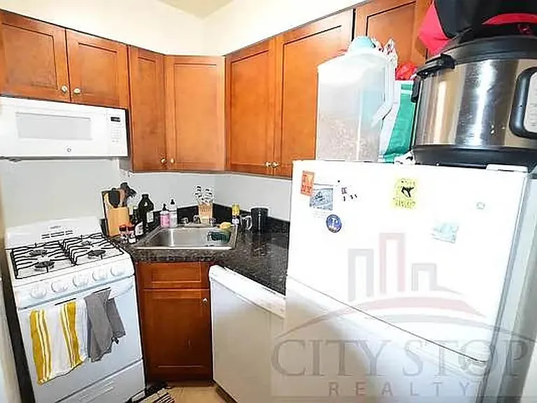308 W 73rd St #1R — Photo 7