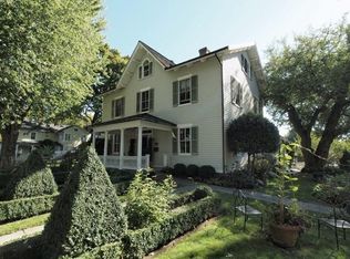 175 Old Post Rd, Fairfield, CT 06824