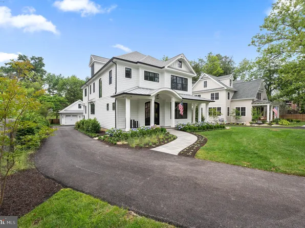 108 Cambria Ct, Wayne, PA 19087