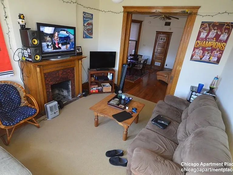 638 W Drummond Pl #3F — Photo 4
